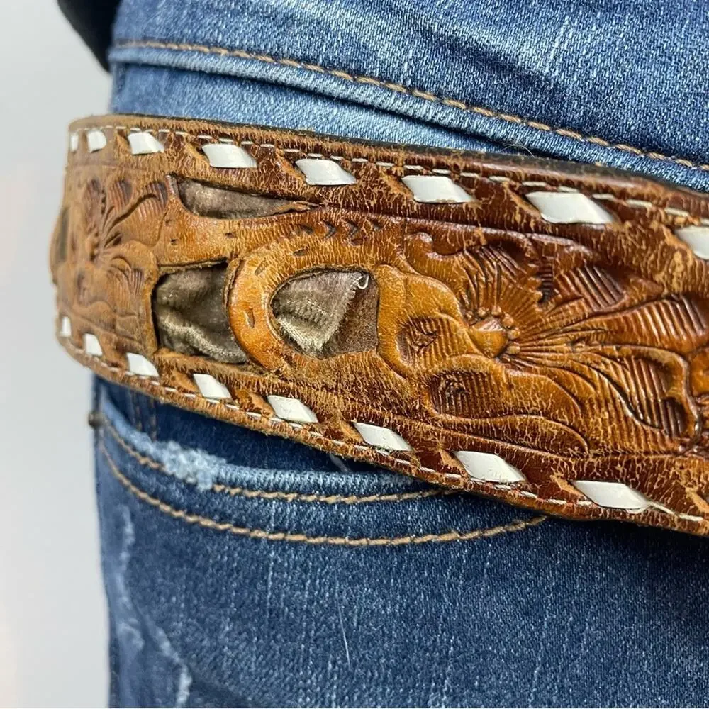 Vintage Distressed Worn Tooled Floral Cowboy Western Cowboy John Belt unisex 34